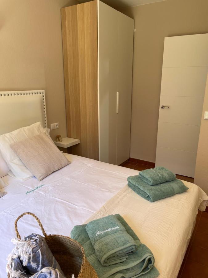 Bonito Apartamento Con Terraza, Jardin Y Piscina Калан-Бош Экстерьер фото